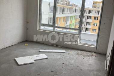 Verkauf - Wohnung in Üjen,  Plowdiw