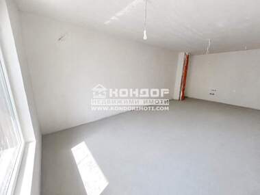 Vânzare - Apartament în Hristo Smirnenski,  Plovdiv