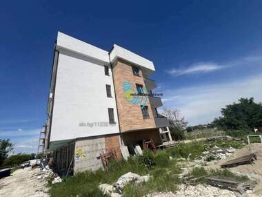 For sale - Apartment in Proslav,  Plovdiv