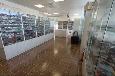 For sale - Store in Zona B,  Veliko Tarnovo