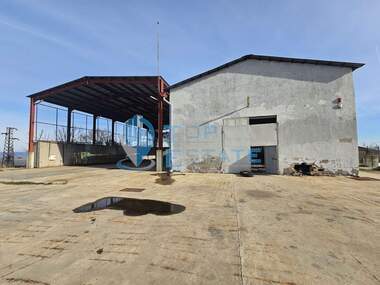 Vânzare - Spațiu industrial în Gorna Oriahovița,  Veliko Tărnovo