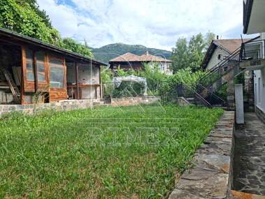 Satış - Ev olarak Hvoyna,  Smolian