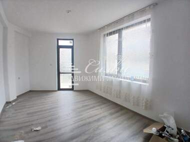 Vânzare - Apartament în Tombul Djamia,  Șumen