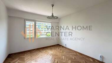 Vânzare - Apartament în Țveten kvartal,  Varna