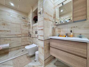 Închiriere - Apartament în Lazur,  Burgas