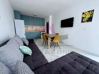 For rent - Apartment in Vazrajdane 3,  Varna