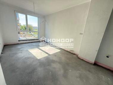 Vânzare - Apartament în Mladejki hălm,  Plovdiv