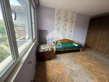 Продажа - Квартира в Овчарски,  Хасково