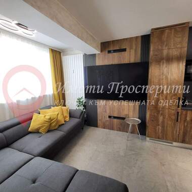 Vânzare - Apartament în Iztok,  Pernik