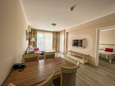 Vânzare - Apartament în Balcic,  Dobrice