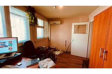 For rent - Office in Chataldja,  Varna