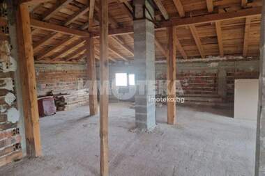 For sale - House in Voluiak,  Sofia