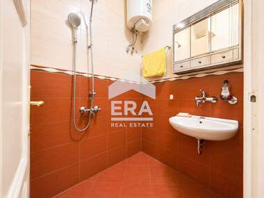 Închiriere - Apartament în Center,  Sofia