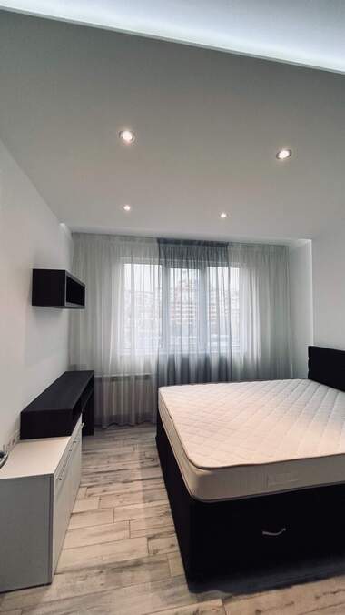 Vânzare - Apartament în Mladost 1,  Varna
