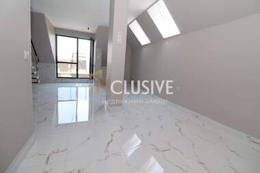 Продажба - Апартамент в Каменица 1,  Пловдив