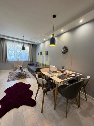 Miete - Wohnung in Briz,  Warna
