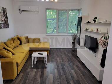 Închiriere - Apartament în Center,  Varna