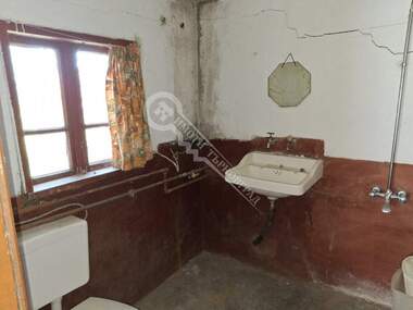 For sale - House in Strelets,  Veliko Tyrnovo