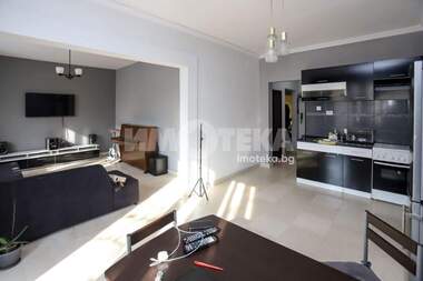 Продажба - Апартамент в Банишора,  София