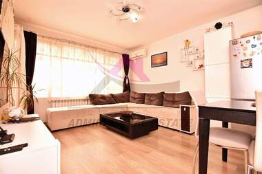 For rent - Apartment in Vazrajdane 1,  Varna