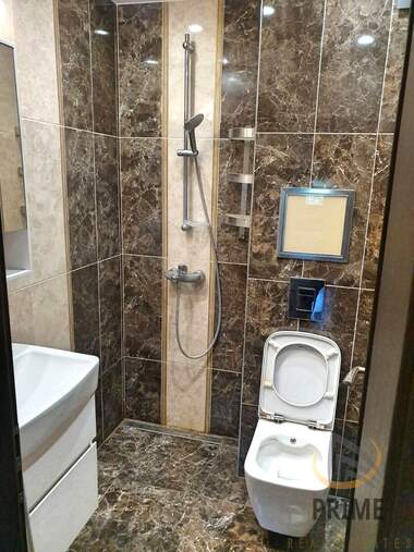 Închiriere - Apartament în Lazur,  Burgas