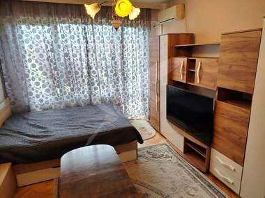 Vânzare - Apartament în Tolstoî,  Sofia