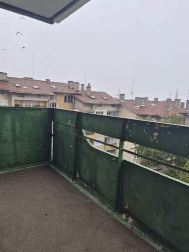 Продажба - Апартамент в Дружба 3,  Русе