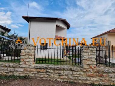 Vânzare - Casă în Balcic,  Dobrice