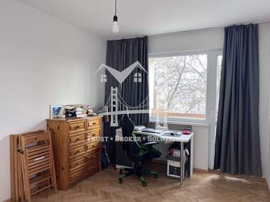 Vânzare - Apartament în Mladost-2,  Sofia