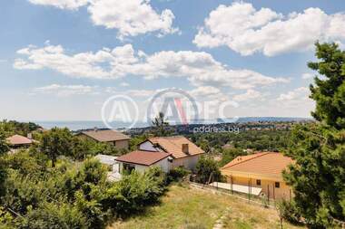 For sale - House in Manastirski rid,  Varna