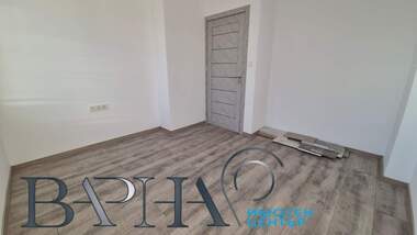 Продажба - Апартамент във ВИНС - Червен площад,  Варна