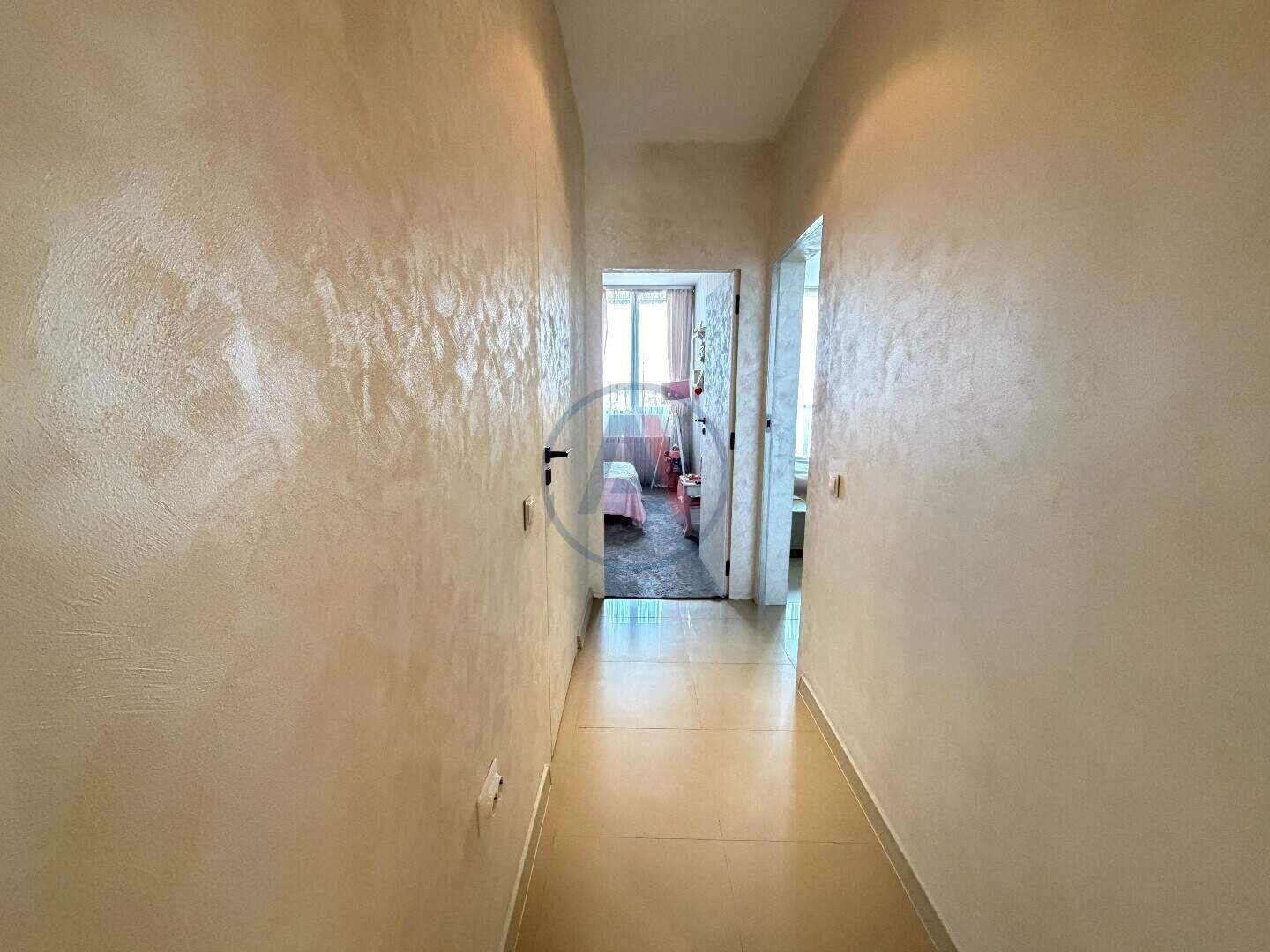 Cu trei camere Apartament în Tombul Djamia, Șumen – fotografia 4