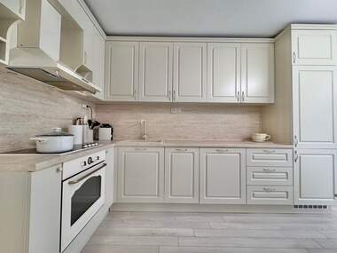 Închiriere - Apartament în Lazur,  Burgas