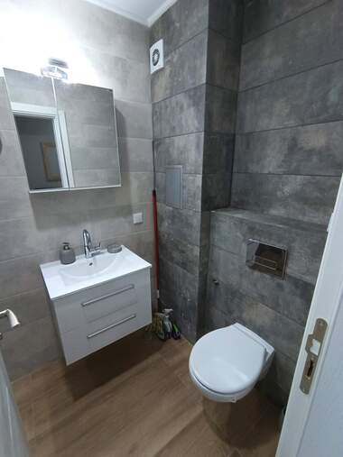 Închiriere - Apartament în Bratia Miladinovi,  Burgas
