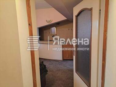 Продажба - Апартамент в Център,  Ямбол