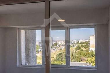 Vânzare - Apartament în Văzrajdane 3,  Varna