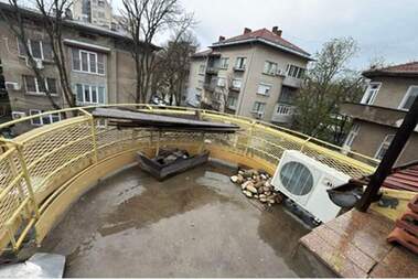 Închiriere - Apartament în Center,  Ruse