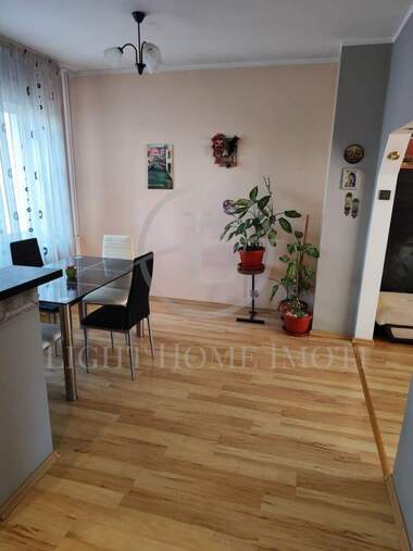 Продажба - Апартамент в Тракия,  Пловдив