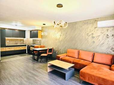 Închiriere - Apartament în Hristo Smirnenski,  Plovdiv