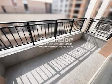 Vânzare - Apartament în Hristo Smirnenski,  Plovdiv