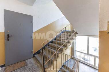 Vânzare - Apartament în Mladost 1,  Varna