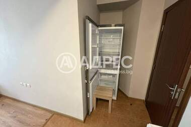 Ενοίκιο - Διαμέρισμα σε Колхозен пазар,  Варна
