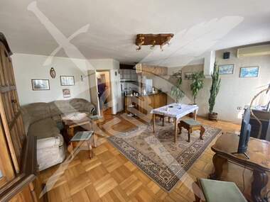 Închiriere - Apartament în Liatno kino Trakia,  Varna