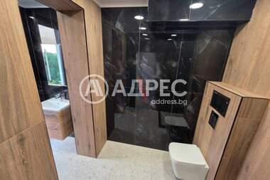 Vânzare - Apartament în Avtogara,  Varna