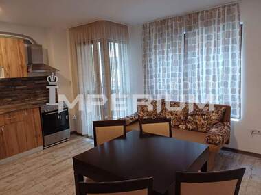 Închiriere - Apartament în Kolhozen pazar,  Varna