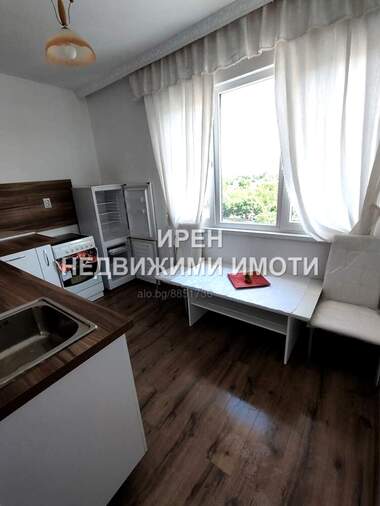 Vânzare - Apartament în Hale,  Iambol