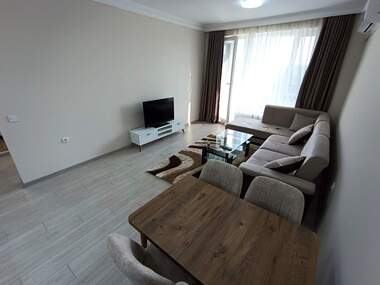 Miete - Wohnung in Izgrew,  Burgas