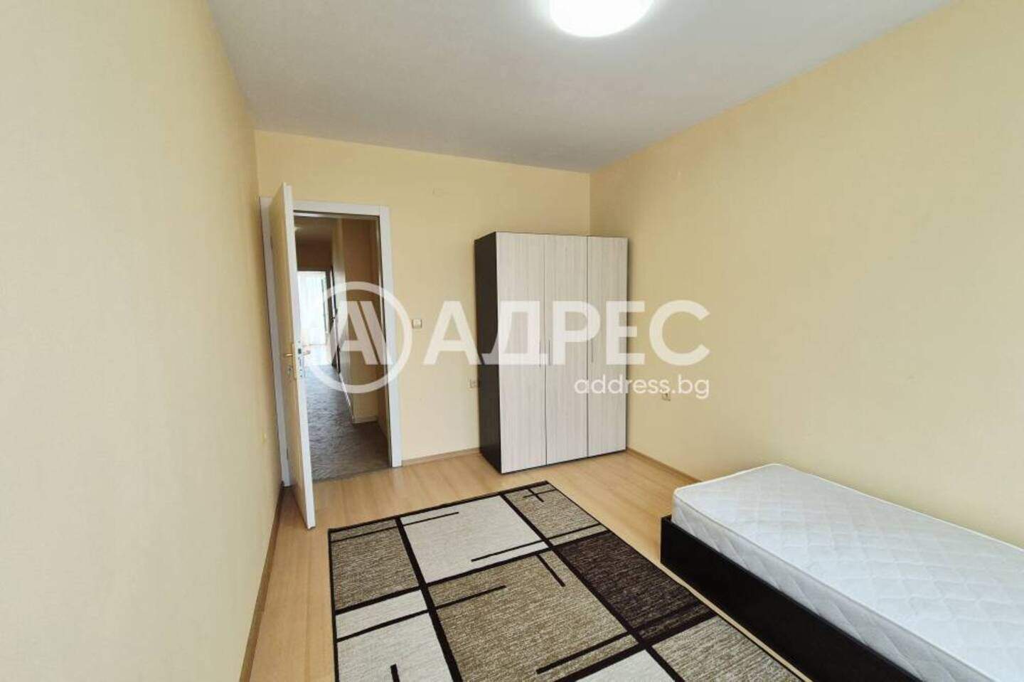 Cu trei camere Apartament în Zimno kino Trakia, Varna – fotografia 10