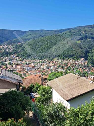 For sale - House in Svoge,  Sofia Oblast