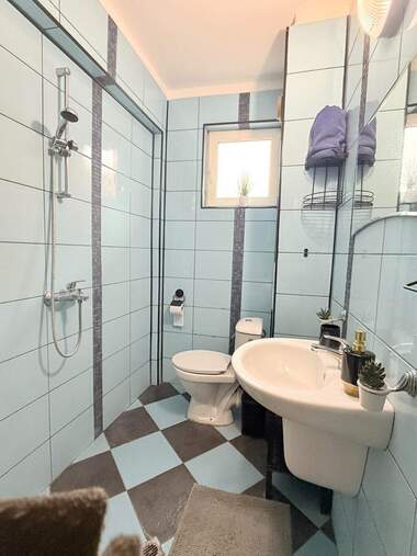 Închiriere - Apartament în Sarafovo,  Burgas
